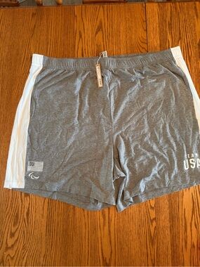 SKIMS Paralympic Relaxed Short